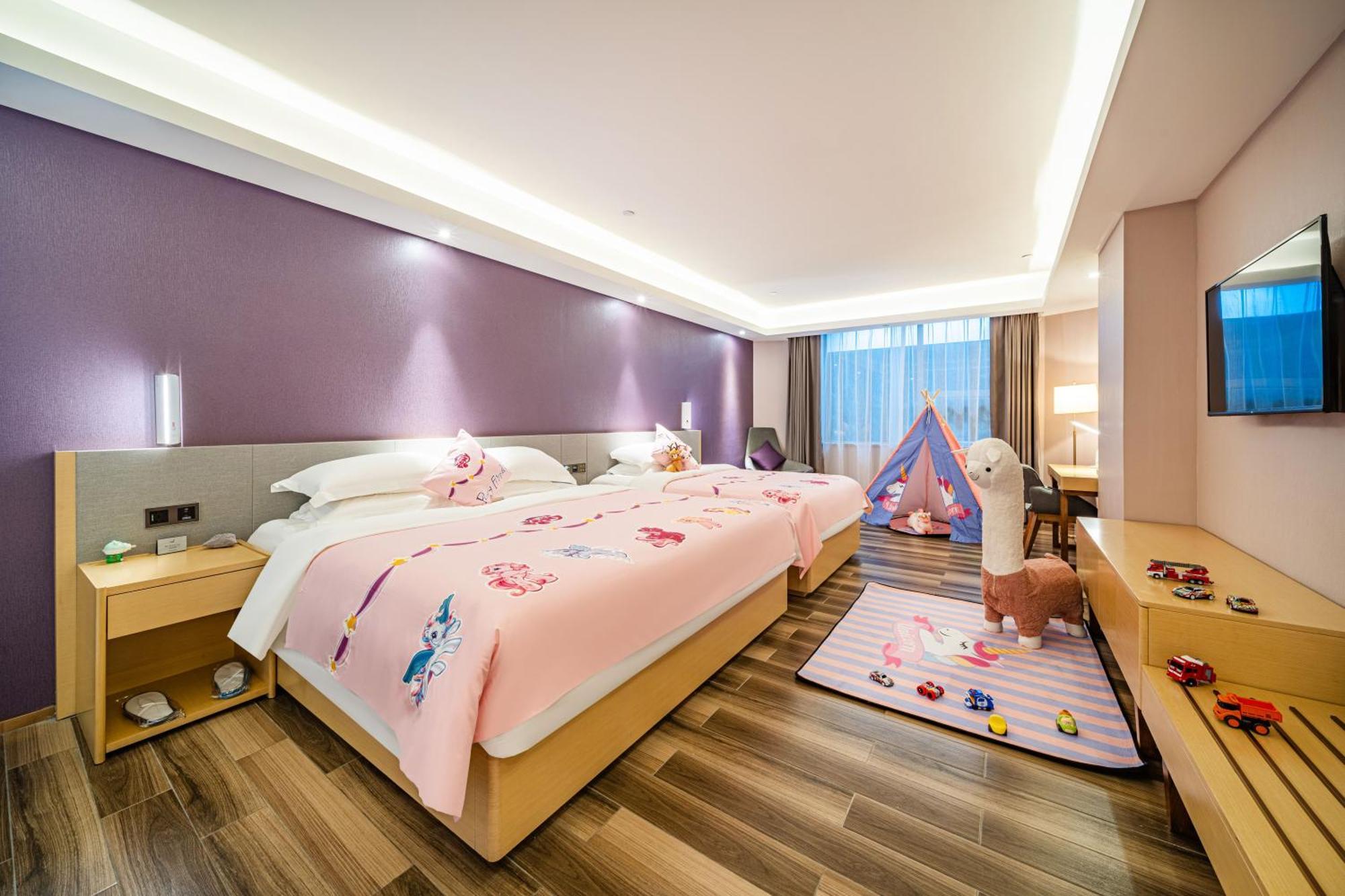 Echarm International Hotel Guangzhou Baiyun International Airport Huadu Plaza Branch - Free Deliver Service To Guangzhou Baiyun International Airport & Free Deliver Service To Canton Fair Complex During Canton Fair Period エクステリア 写真