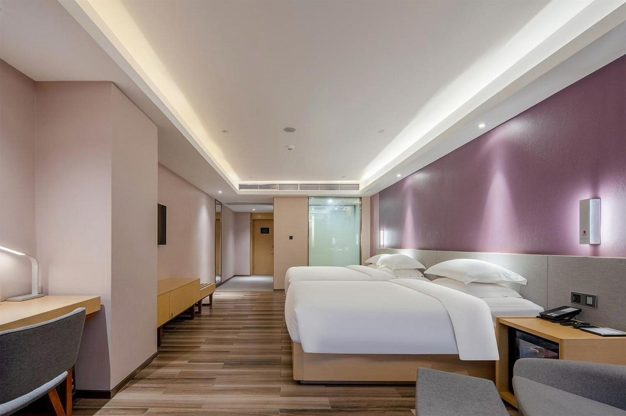 Echarm International Hotel Guangzhou Baiyun International Airport Huadu Plaza Branch - Free Deliver Service To Guangzhou Baiyun International Airport & Free Deliver Service To Canton Fair Complex During Canton Fair Period エクステリア 写真